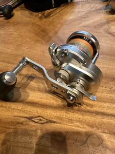 シマノ 11オシアジガー NR1500HG SHIMANO ベイトリール OCEA JIGGER 