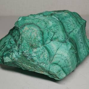 マラカイト④ 2.5kg 孔雀石 原石 宝石 ジュエリー 誕生石 鑑賞石 自然石 天然石 鉱物 インテリア 鉱石 水石