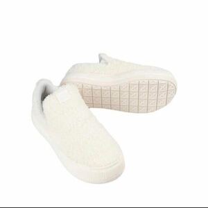 プーマ マユ スリッポン テディー モコモコ ボア Puma Women's Suede Mayu Slip-On Teddy 384887-02 レディース23㎝