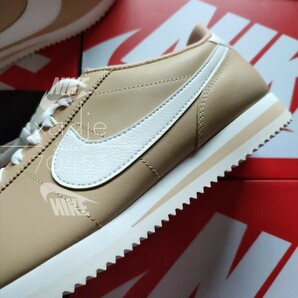 新品 正規品 NIKE ナイキ CORTEZ コルテッツ ベージュ セサミ 白 セイル WMNS 26.5cm (実質25.5~26cm) US9.5 箱付きの画像2