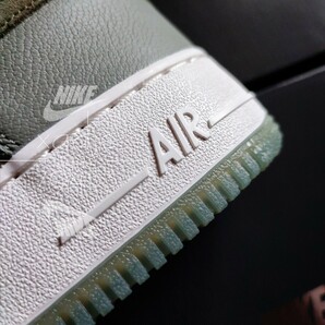 新品 正規品 NIKE ナイキ AIR FORCE1 LOW エアフォース1 ロー 07 LV8 カーキ オリーブ 白 クリアソール 28.5cm US10.5 箱付きの画像4