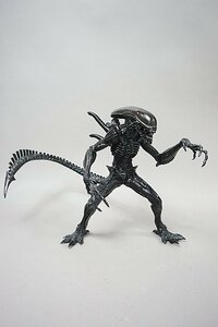 ★ フリュー AVP エイリアンVSプレデター エイリアン リアルフィギュア プレミアムVer. ブラック彩色