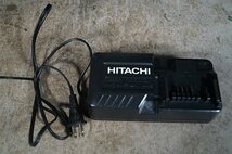 ◎ HITACHI ヒタチ 日立工機 コードレス インパクトドライバ 充電器 100V バッテリー 2個付き ケース付き ※通電確認済み FWH14DGL_画像9