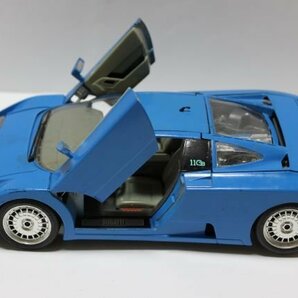 ▽ジャンク burago ブラーゴ 1/18 BUGATTI ブガッティ ミニカー ブルー (1991)の画像2