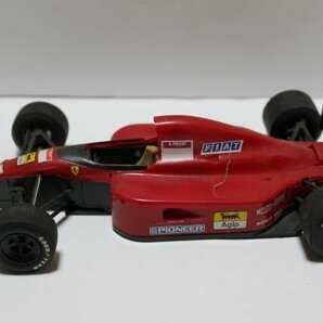 ▽ジャンク Ferrari フェラーリ 643 1991 #27 アラン・プロスト ミニカー 全長約18.5cm レッドの画像3