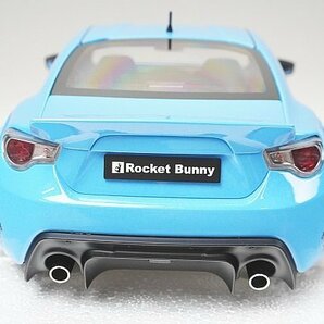 AUTOart オートアート 1/18 ロケットバニー トヨタ TOYOTA 86 メタリックスカイブルー/ブラックホイール 38566の画像4