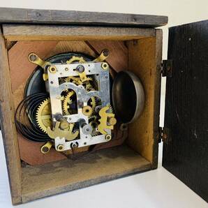 アンティーク 置時計 MUSE 古時計 昭和レトロ ビンテージ レア ゼンマイ式 木製 動作未確認 時計の画像8