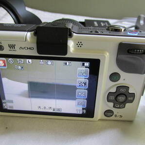 中古実用品 Panasonic LUMIXGF-2＋レンズ14-42㎜、オリンパスPL2＋レンズ14㎜パンケーキ付の画像6