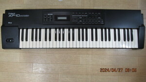 電子ピアノ　ローランド　Roland　XP-10　鍵盤59　DC9Vのアダブターが無くて作動は未確認　ジャンク品扱い