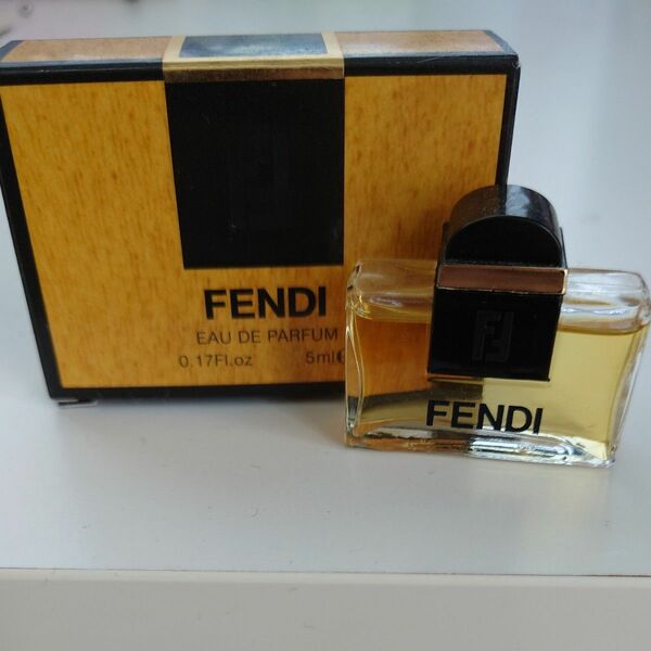 FENDI　香水　オーデパルファム