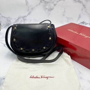 ◎【売り切り】SalvatoreFerragamoサルヴァトーレフェラガモ ヴェラ レザー ショルダーバッグ DK-215720 ブラック レディース 箱付属