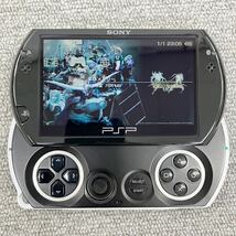 $【売り切り】美品！SONYソニー PSP go PSP-N1000 PBピアノブラック 携帯ゲーム機 動作確認済み 付属品完備 箱付属 _画像2