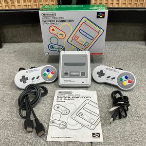 □【売り切り】そこそこ美品！任天堂 Nintendo ニンテンドークラシックミニ スーパーファミコン CLV-301 箱付属 説明書付属 動作確認済み