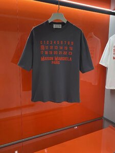 送料無料　Maison Margiela マルタンマルジェラ　Tシャツ　半袖　数字ロゴ　丸首　コットン　男女兼用　XS-L　サイズ選択可能　MM6　2774
