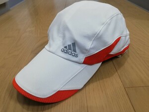 “adidasアディダス“【ランニングジェットキャップ　メッシュ切り替え】“ホワイト×オレンジ　サイズ57~60cm