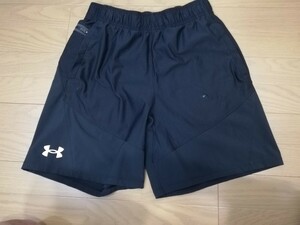 “UNDER ARMOUR アンダーアーマー”【 ドライストレッチ　ルーズショートパンツ止水ZIP 仕様】 メンズ◆Mサイズ