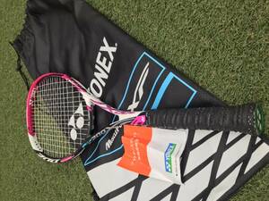 ヨネックス　軟式テニスラケット　ピンク