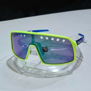 正規品 新品 偏光レンズ付き OAKLEY SUTRO オークリー スートロ Jade Polarized ジェイド ポラライズド ストロ サングラス OO9406-6137の画像1