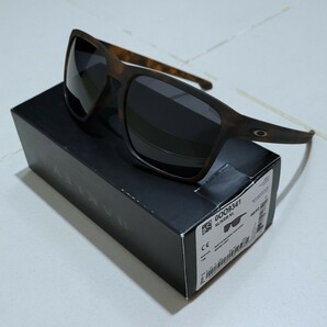 正規品 新品 偏光レンズ付き OAKLEY SLIVER XL オークリー スリバー BLACK IRIDIUN POLARIZED ブラック ポラライズド サングラス OO9341-04の画像4