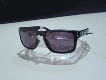 正規品 新品 偏光レンズ付き OAKLEY HOLBROOK オークリー ホルブルック SAPPHIRE POLARIZED サファイア ポラライズド サングラス OO9102-01_画像7