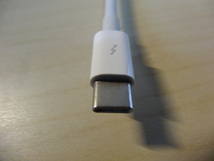 [送料無料 即決] Apple Thunderbolt 3（USB-C）- Thunderbolt 2アダプタ A1790 USED_画像4