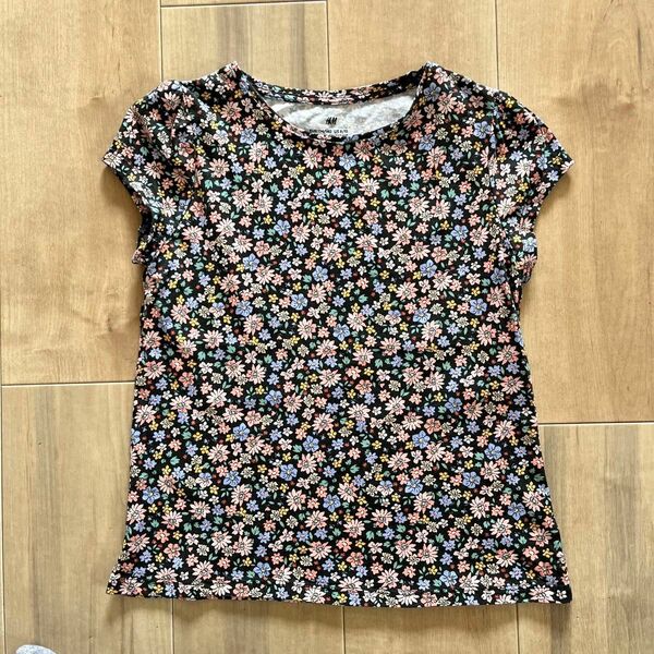 美品　H&M 半袖 トップス Tシャツ　花柄