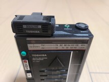 【レア】 TOSHIBA KT-RS7 東芝 Walky マイク付き ポータブルカセットプレーヤ カセットレコーダー◆ジャンク品_画像3