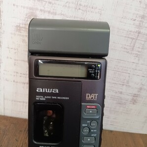 必見!! 希少 AIWA アイワ ポータブル DATレコーダー HD-S200 オーディオテープレコーダー DAT RECORDER 通電確認済み ジャンクの画像1