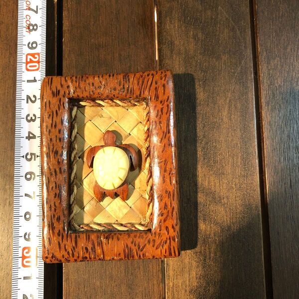 亀 かめ 壁掛け 木製 ウミガメ ミニ額縁 波乗り 同梱可能 ハワイアン