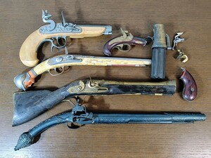 【ジャンク】古式銃 プラモデル 完成品 まとめてセット☆銃☆装飾銃☆ピストル☆アメリカ☆模型☆現状品