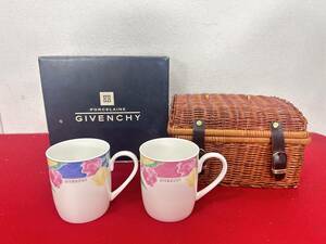 M-6042 【同梱不可】980円～ 中古品　GIVENCHY/ジバンシー　バスケット＆ペアマグカップ　花柄　2客　コーヒーカップ　キッチン雑貨　