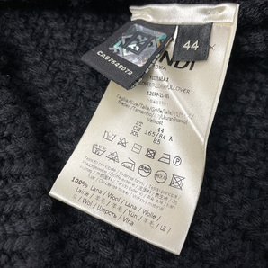 美品 FENDI フェンディ 21AW 刺繍ロゴ ウール ニット セーター 44 S 黒 ブラック メンズ FZZ373 高級の画像8