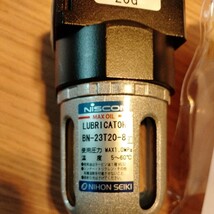 新品 ルブリケータ オイラ オイル 供給器 給油器 Rc1/4 新潟精機 日本精器 NIHON SEIKI MADE IN JAPAN 日本製 T-426 BN-23T20-8 NISCON_画像6