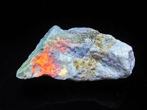 誠安◆天然石高級品ハックマナイト 原石[T636-1892]