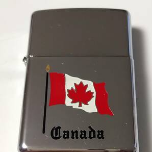 Zippo カナダ工場製 カナダフラッグ 2001年製 ハイポリッシュ仕上げ レア ジッポビンテージの画像1