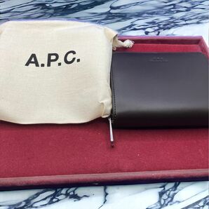 【新品未使用】アー・ペー・セー A.P.C二つ折り財布 ブラウン H63087 財布 WALLET