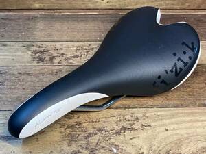 HS934 Physique Fizik Ariante Aliante Haddle Black and White Rail