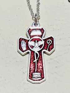 堅信式と精霊鳩の十字架　ネックレス　S ●シルバーレッドカラー　●イタリア製