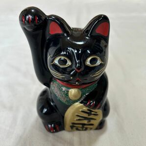 【民藝品】招き猫 黒猫 右手 貯金箱 魔除け 貯金箱 昭和レトロ アンティーク 昭和レトロ 商売繁盛 開運 陶器 まねきねこ 