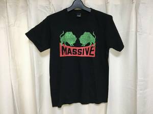 良品！graniph グラニフ　MASSIVE Tシャツ　サイズS　送料レターパックライト370円