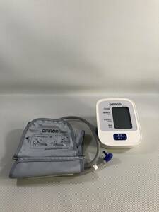 S4902○OMRON オムロン 自動電子血圧計 上腕式血圧計 血圧測定 HEM-8712 HEM-CR24 測定確認済 【ジャンク】 240422