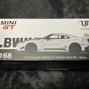 MINI GT リバティーウォーク R35 White LHDの画像2