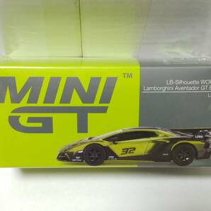 MINI GT 1/64 LB シルエット ワークス ランボルギーニ アヴェンタドール GT EVO ライム 左ハンドル MGT00605の画像1