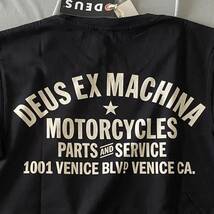 ③ 新品 DEUS EX MACHINA デウス エクス マキナ Tシャツ _画像3