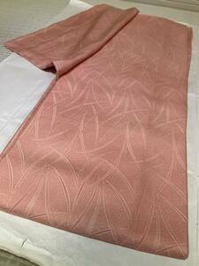 小紋　正絹　草葉　きものサークル　松の美　仕付け糸　ピンク色地　着物　和服　和装　着物コーデ　リメイク　衣装　百貨店　高級