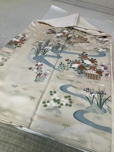 訪問着　正絹　ぼかし　刺繍　流水　菖蒲　菊　牡丹　桔梗　薄ピンク色地　着物　和服　和装　着物コーデ　リメイク　衣装　百貨店　高級