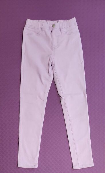 GU ジーユーKIDS　スキニー　ストレッチ パンツ　130サイズ　うす紫色
