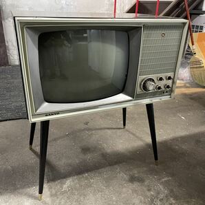 【ジャンク】SANYO 三洋電機 脚付真空管テレビ 16-S7 昭和レトロ 旧家蔵出し アンティーク の画像1