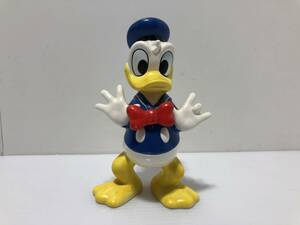 220280◇ドナルドダック　陶器製　置物　ディズニー　Walt Disney Company　高さ約23ｃｍ　0240-1552　ゆうパック着払い発送◇Ｃ１