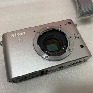 103◆Nikon 1 J1 1 NIKKOR 10-30ｍｍ 1：3.5-5.6 ＶＲ シルバー ミラーレス一眼カメラ レンズ交換式 説明書・箱有 写真追加有◆C1の画像9